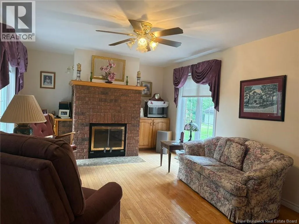 81 Woodland Hill