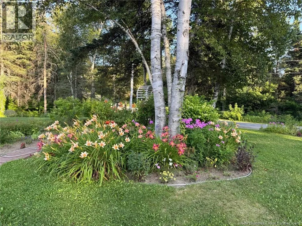 81 Woodland Hill