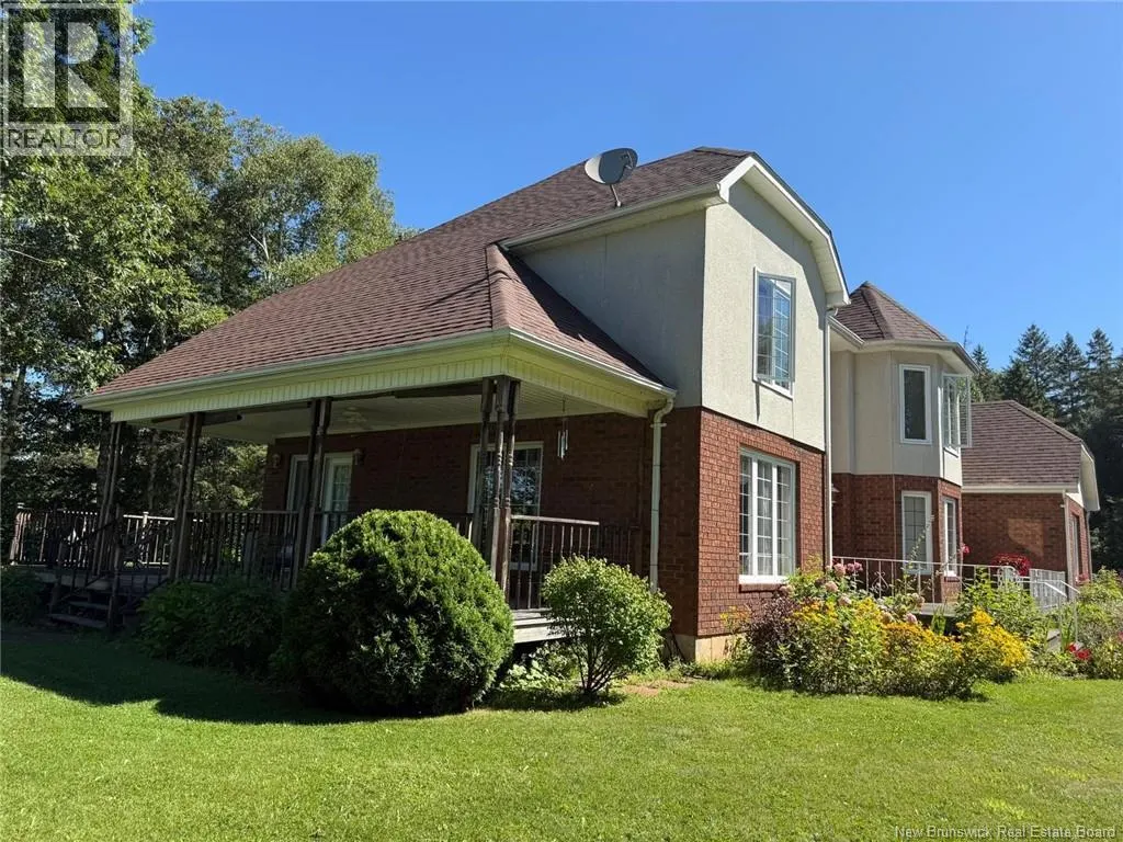 81 Woodland Hill