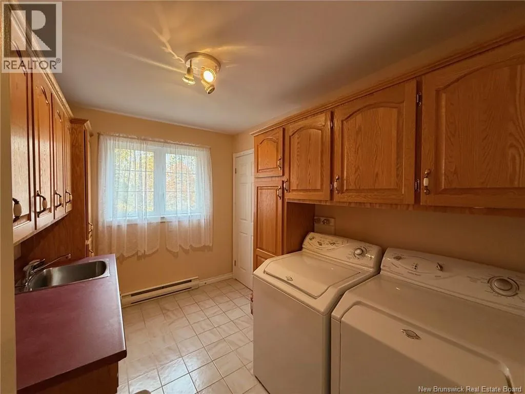 81 Woodland Hill