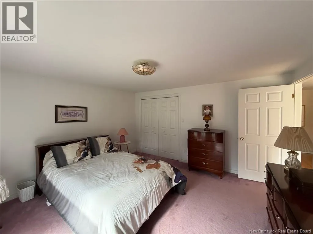 81 Woodland Hill