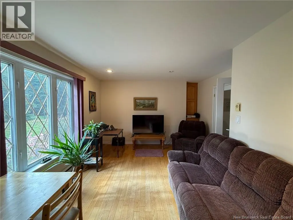 81 Woodland Hill