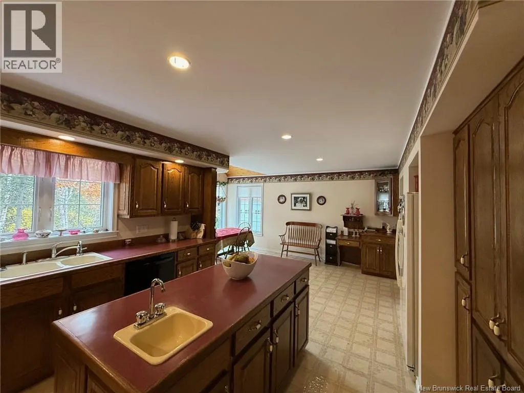 81 Woodland Hill
