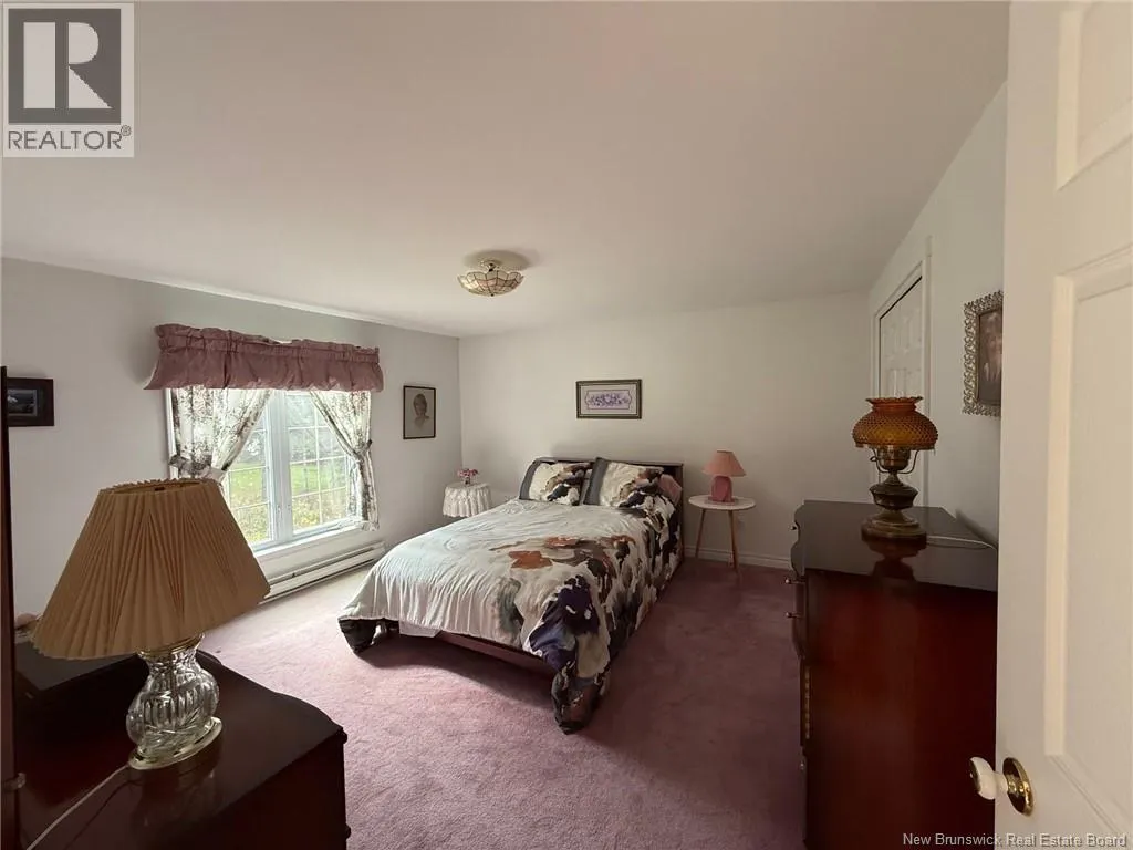 81 Woodland Hill