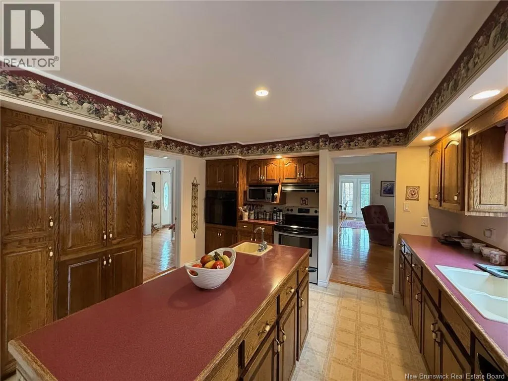 81 Woodland Hill
