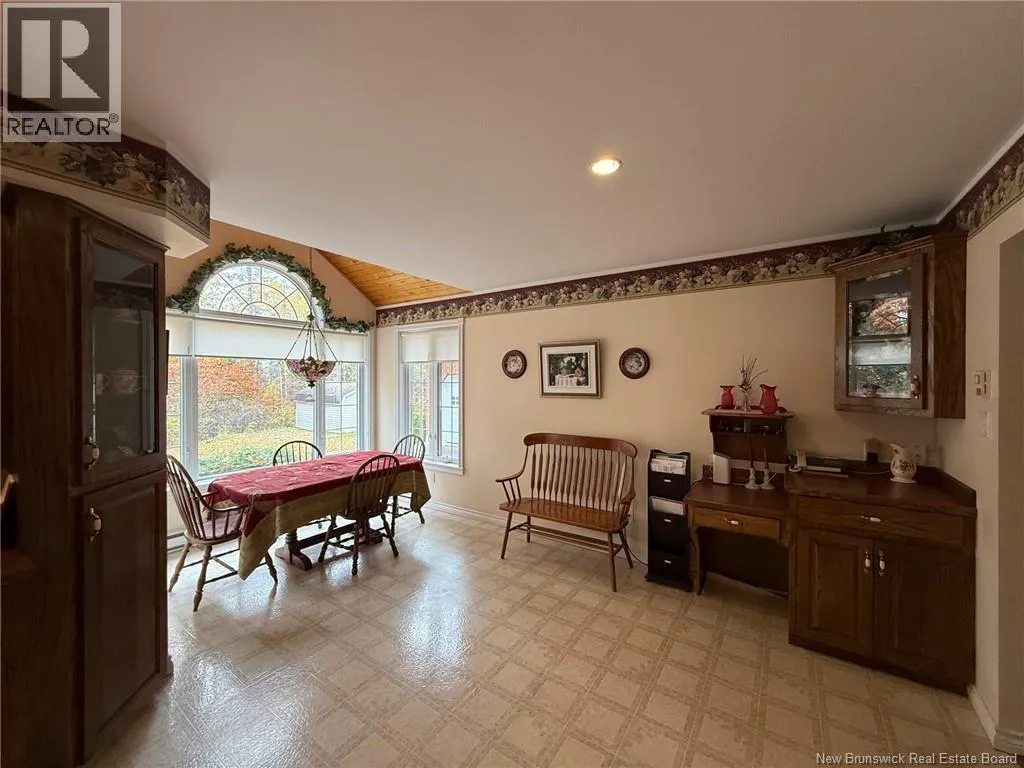81 Woodland Hill
