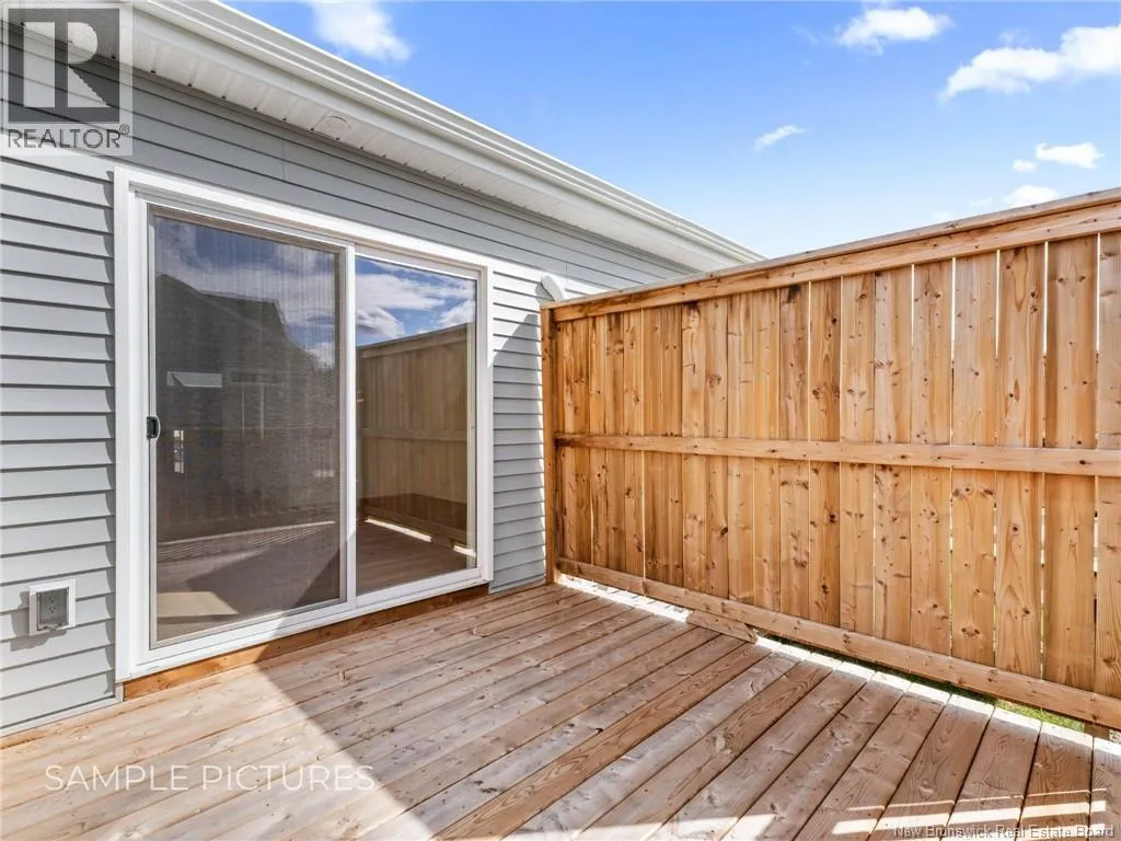 227 des Eleves Street