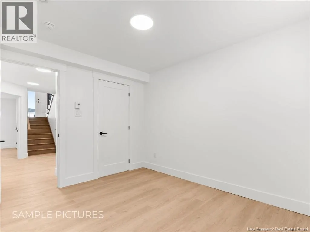 227 des Eleves Street