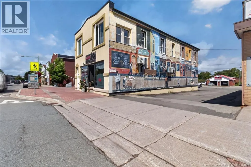 612 Main Street