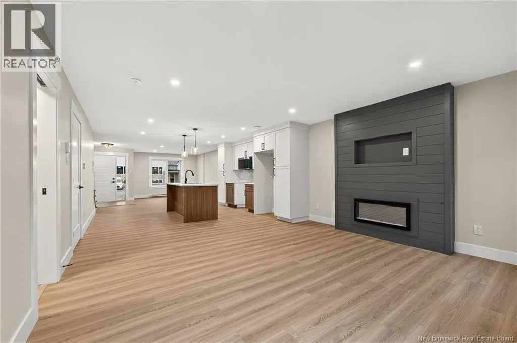 166 Des Eleves Street