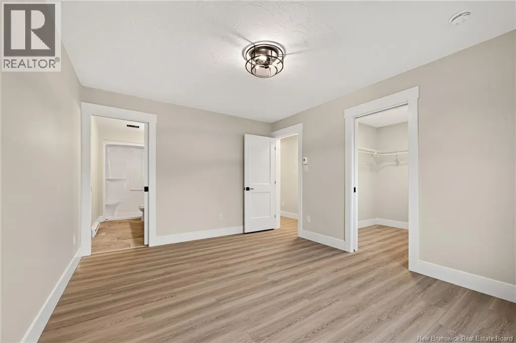 166 Des Eleves Street