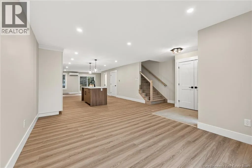 166 Des Eleves Street