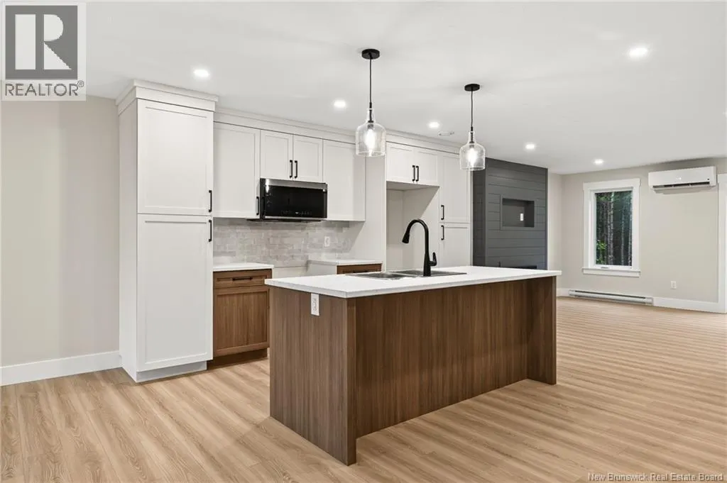 166 Des Eleves Street