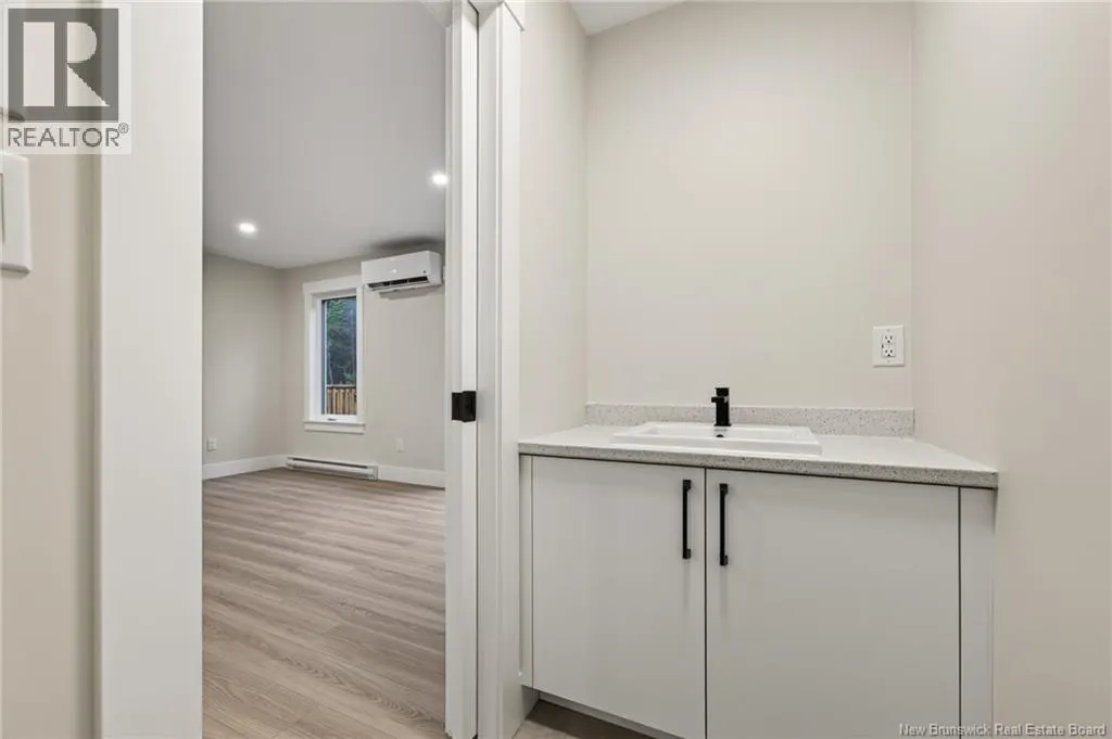 166 Des Eleves Street