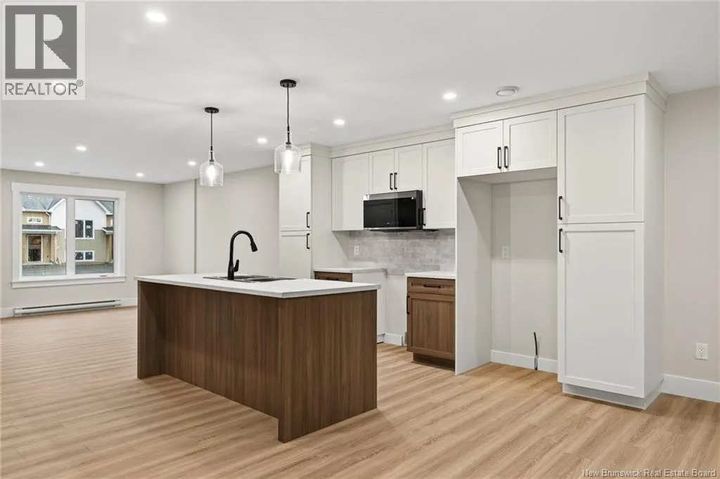 166 Des Eleves Street