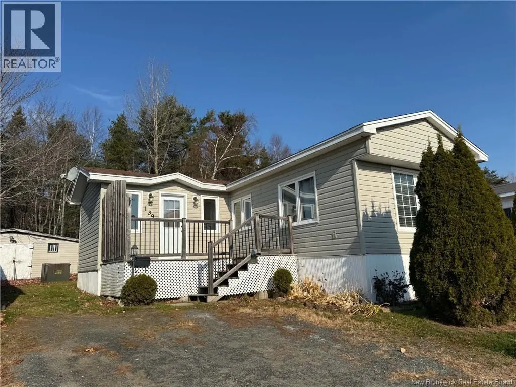 139 Farrer Crescent