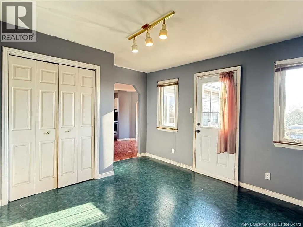 139 Farrer Crescent