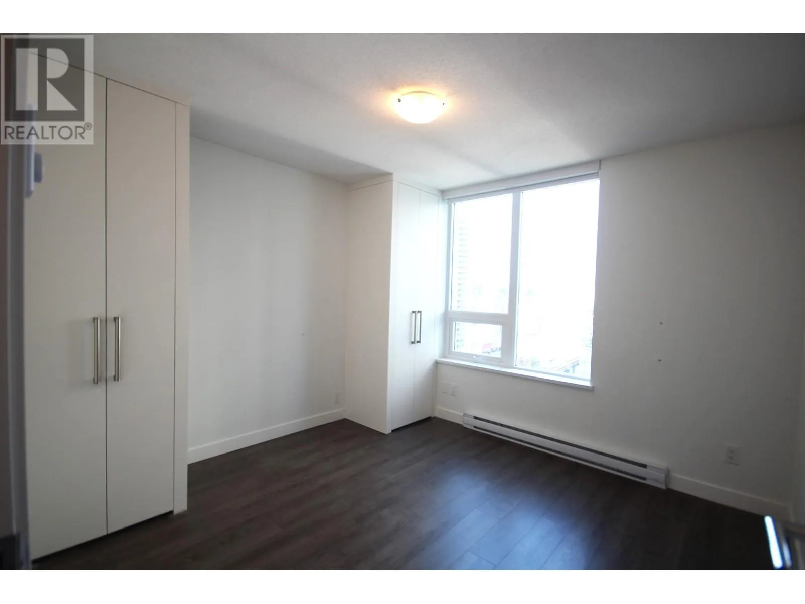 2305 988 QUAYSIDE DRIVE
