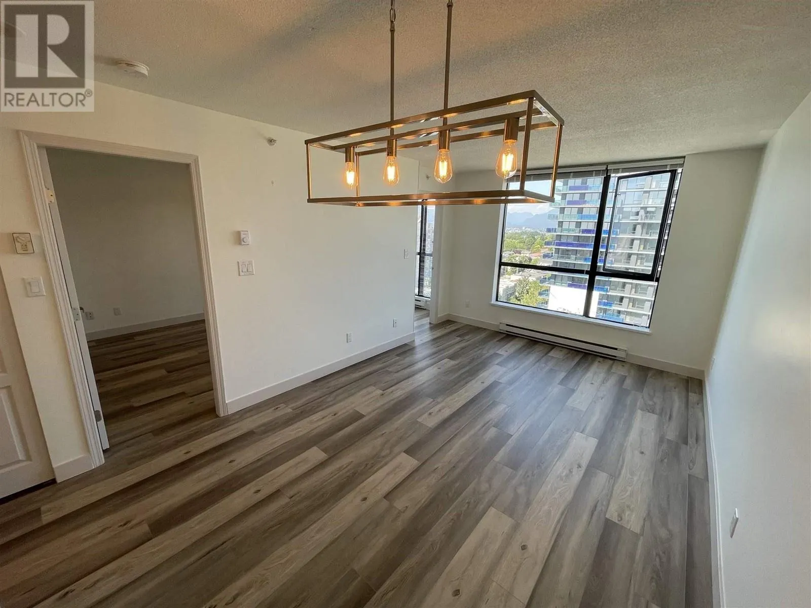 1507 3438 VANNESS AVENUE