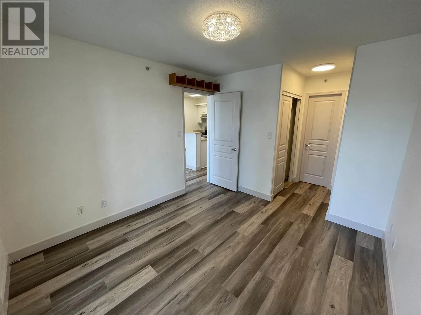 1507 3438 VANNESS AVENUE