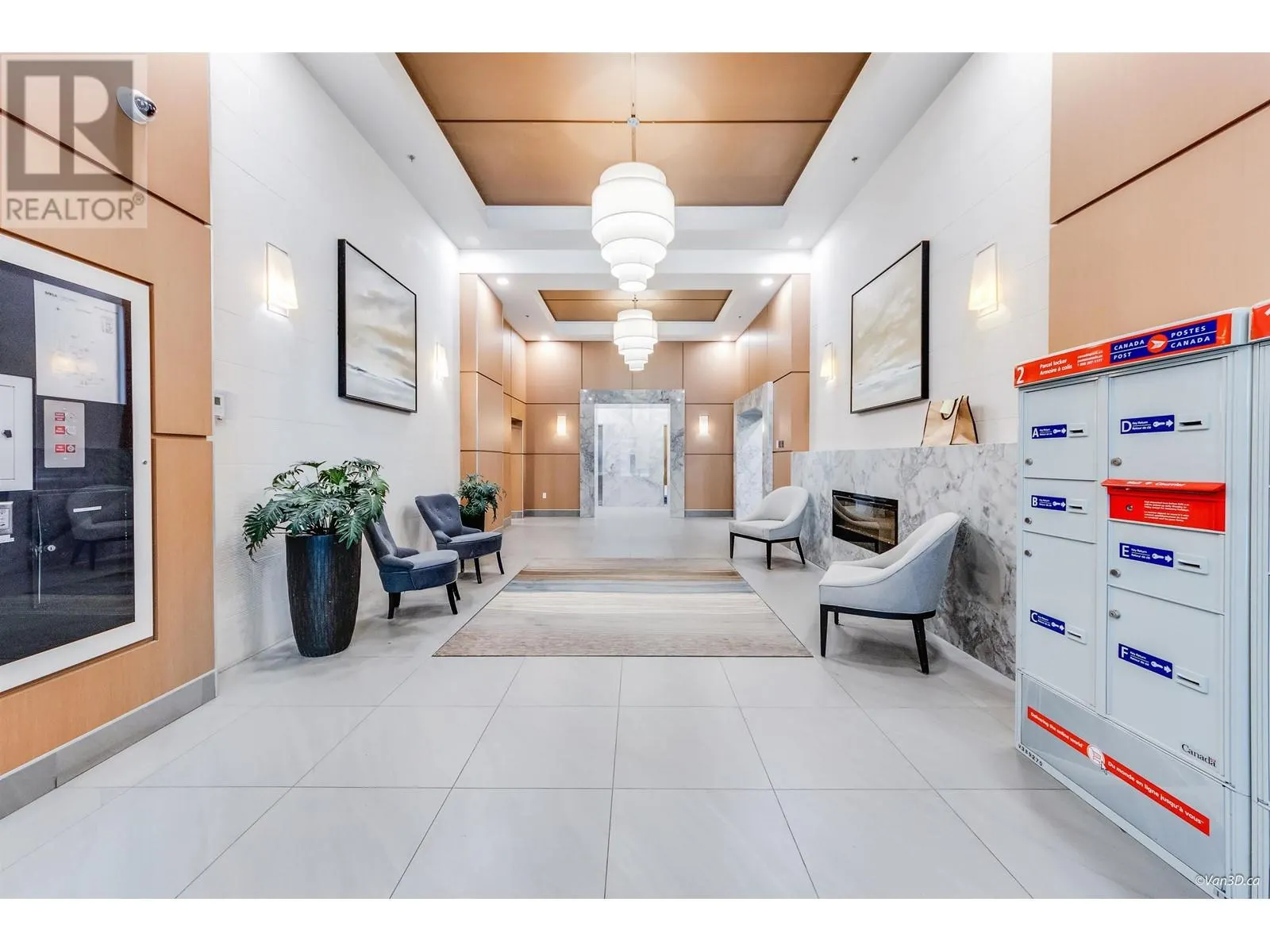 2208 3007 GLEN DRIVE