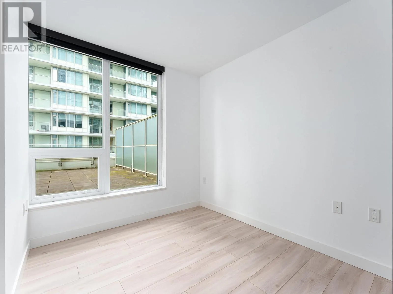 505 455 SW MARINE DRIVE