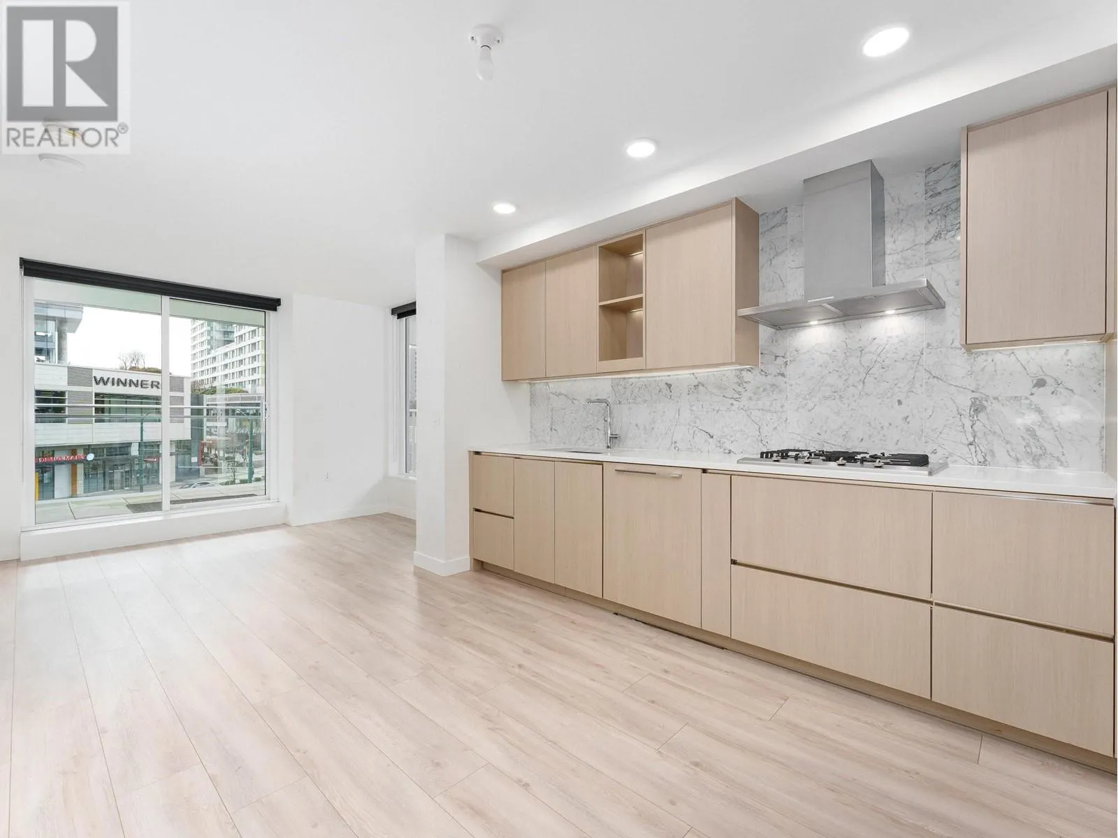 505 455 SW MARINE DRIVE