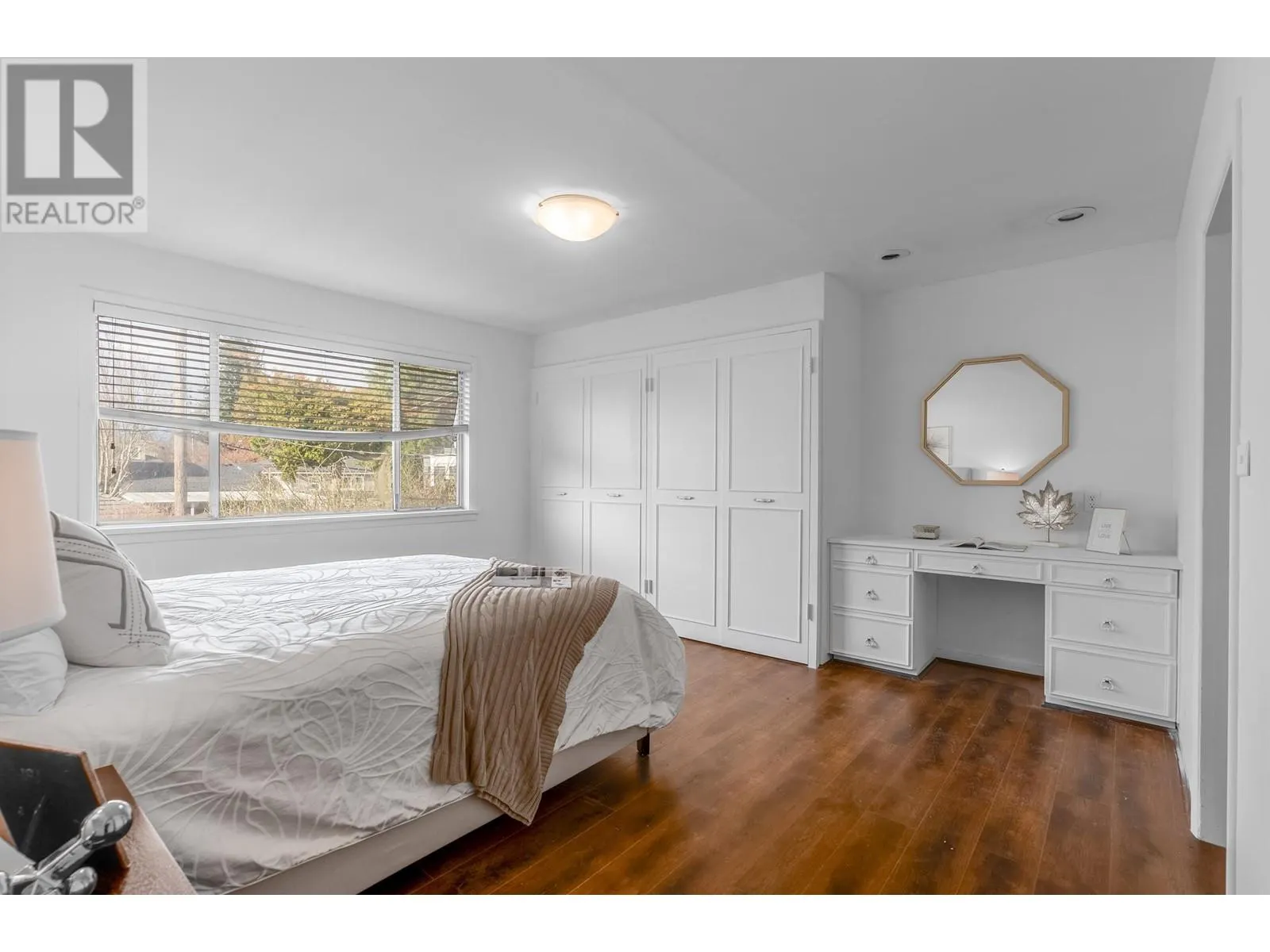 1035 W 48TH AVENUE