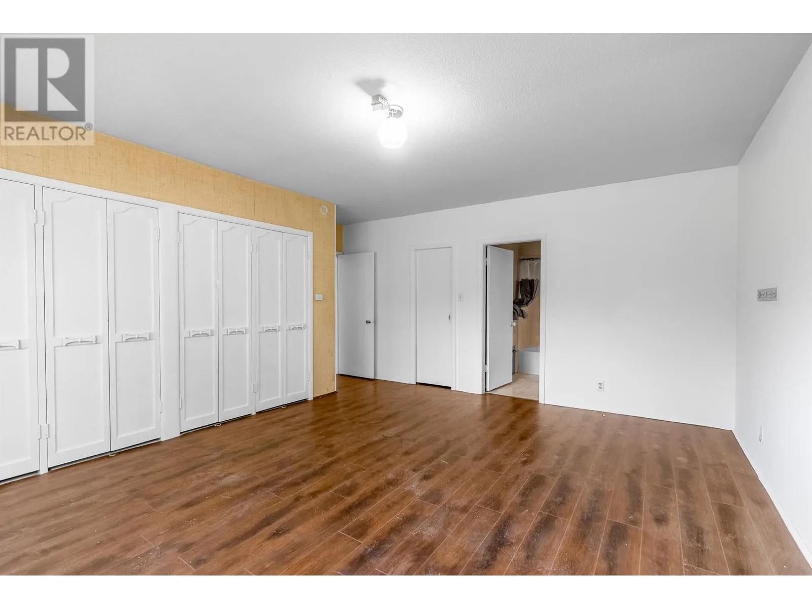 1035 W 48TH AVENUE