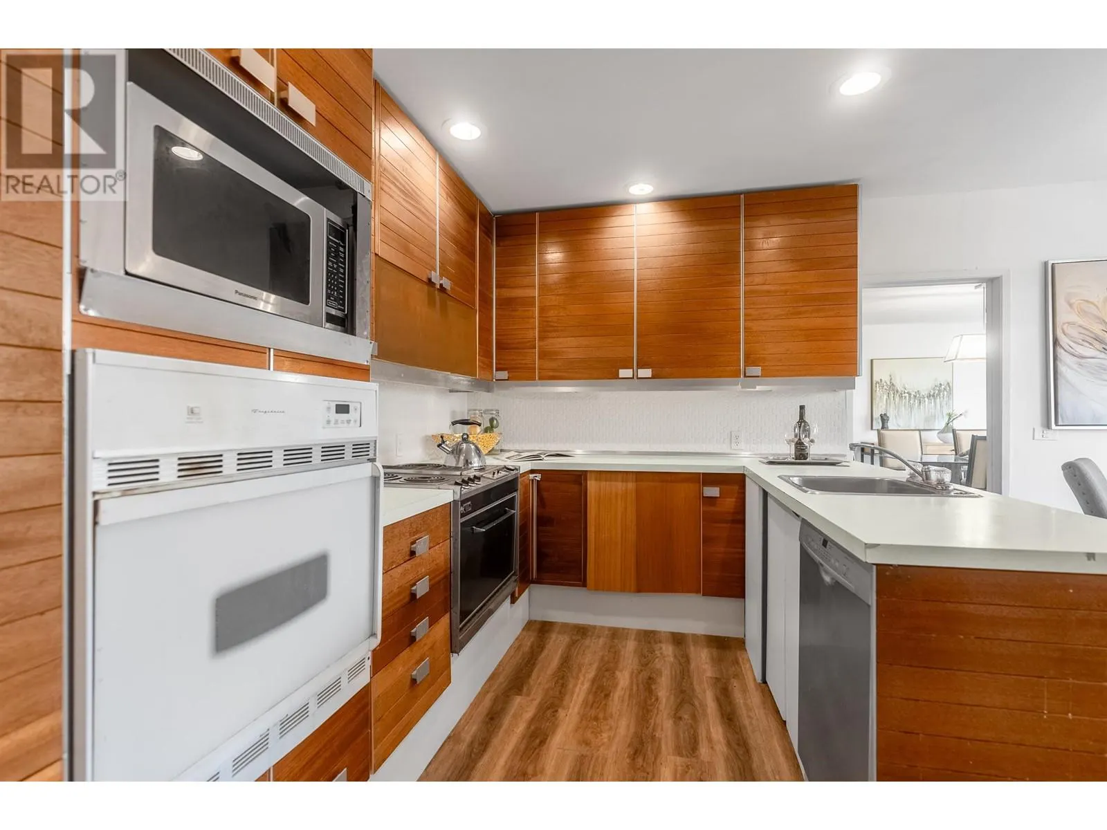 1035 W 48TH AVENUE