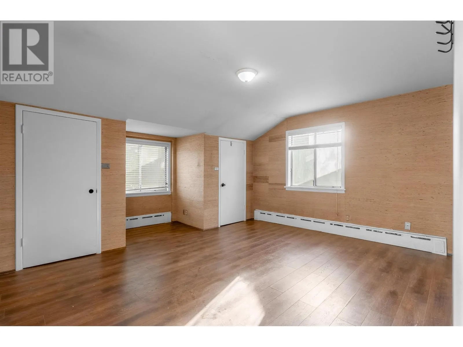 1035 W 48TH AVENUE