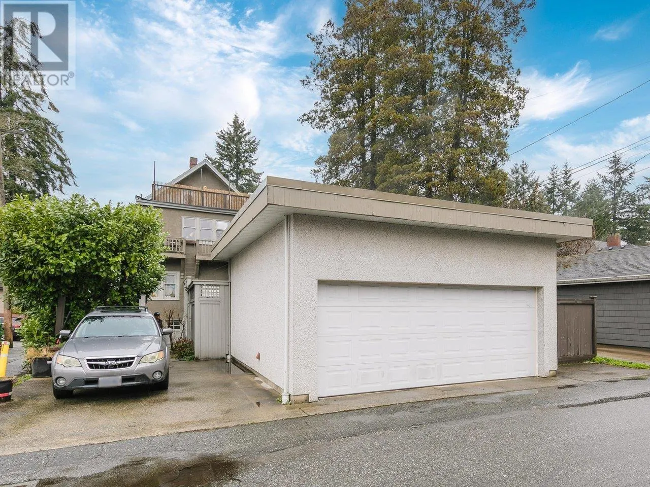 482 W 17TH AVENUE