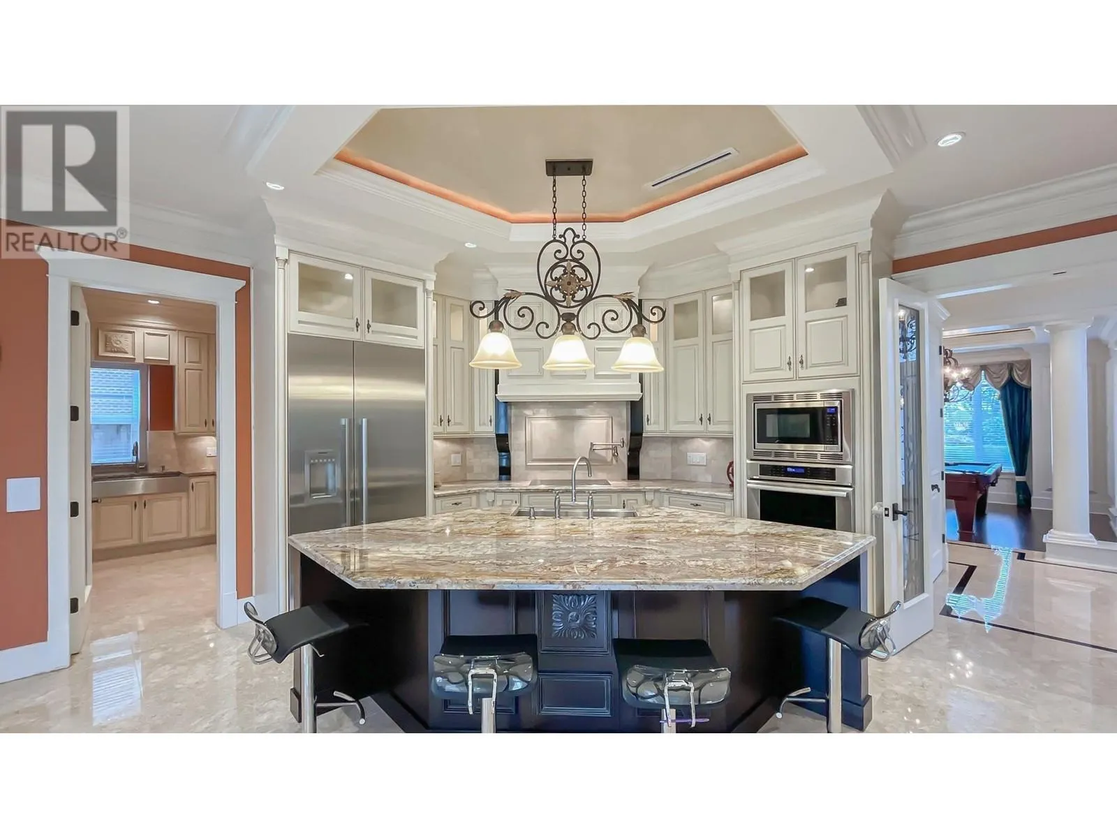 8488 ROBINSON ROAD