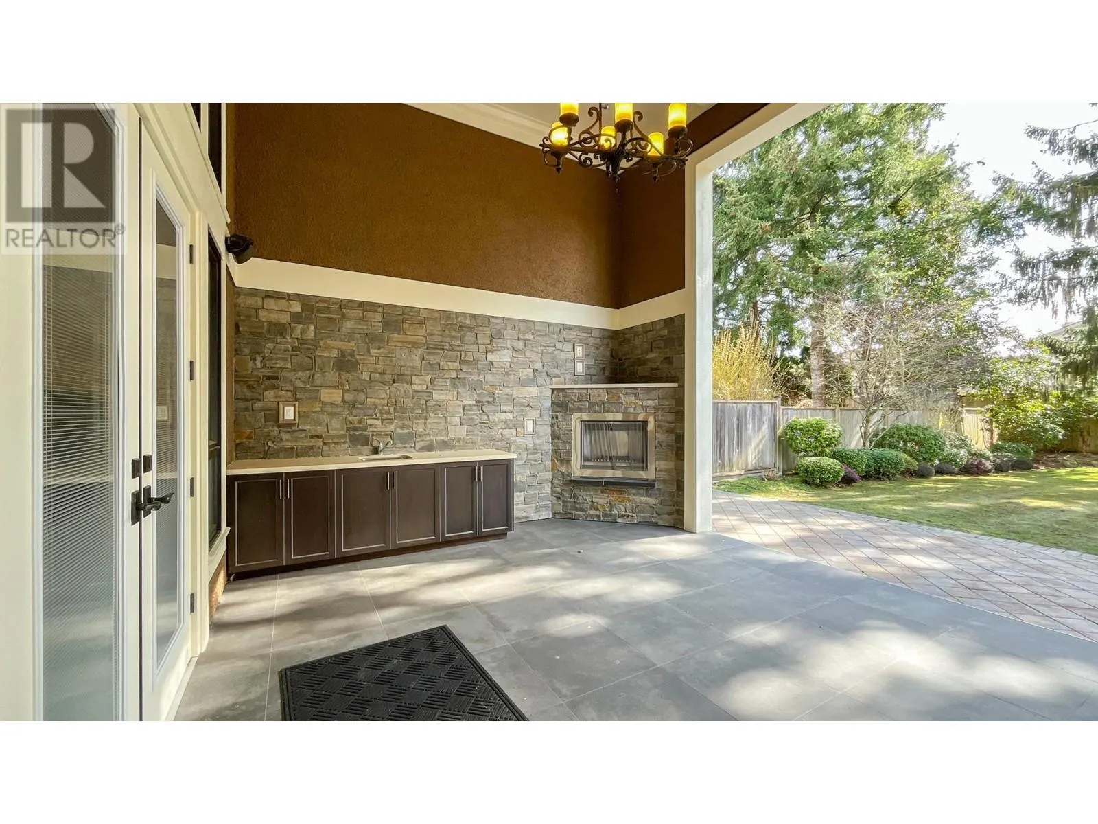 8488 ROBINSON ROAD