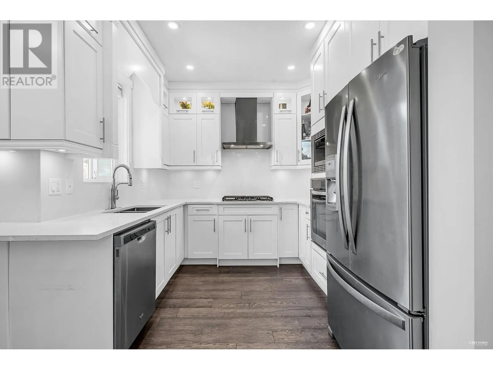 5488 CANADA WAY
