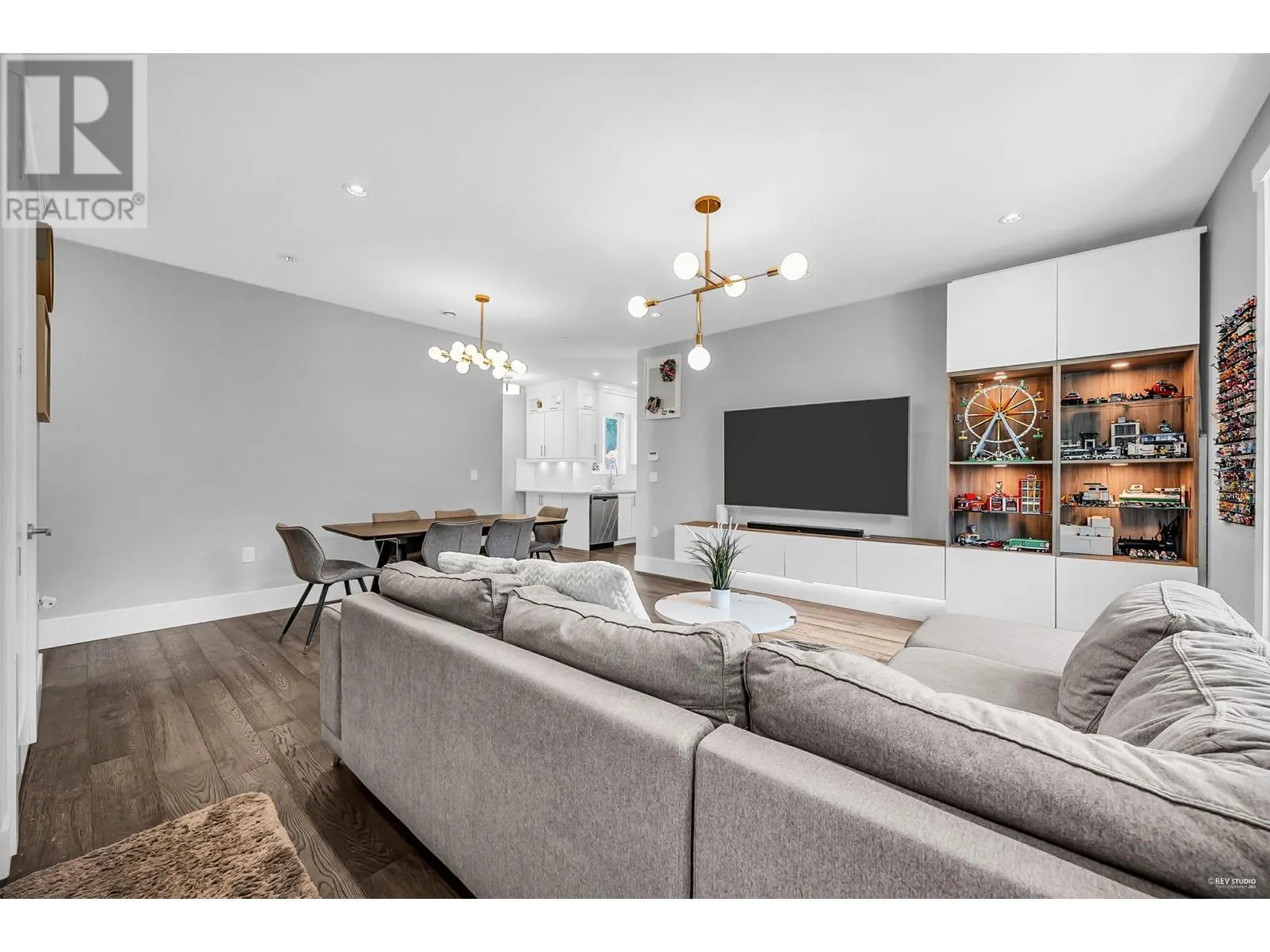 5488 CANADA WAY