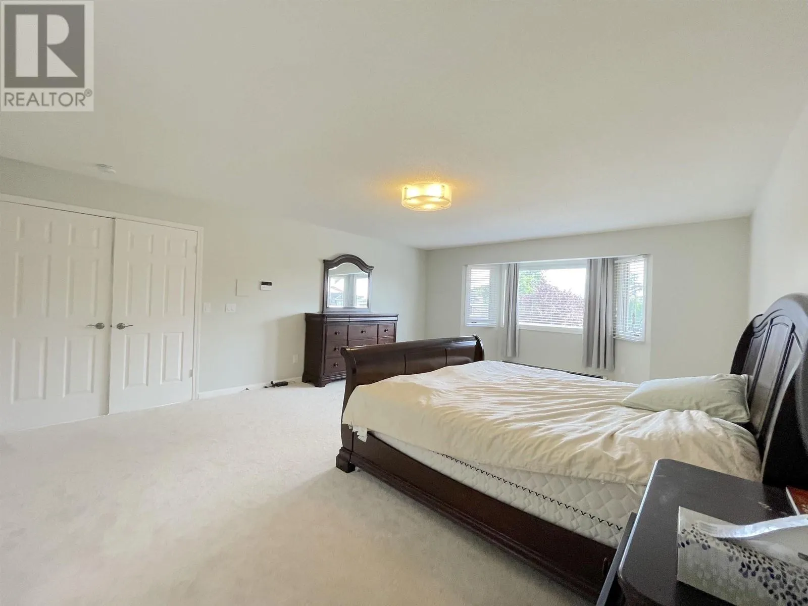 7371 SUNNYMEDE CRESCENT