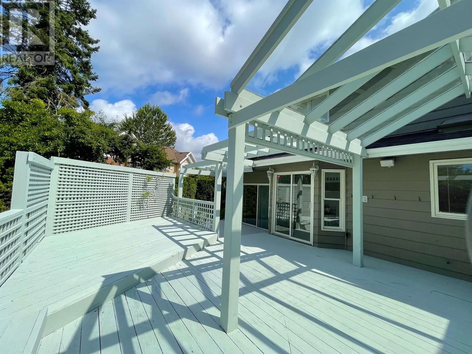 7371 SUNNYMEDE CRESCENT