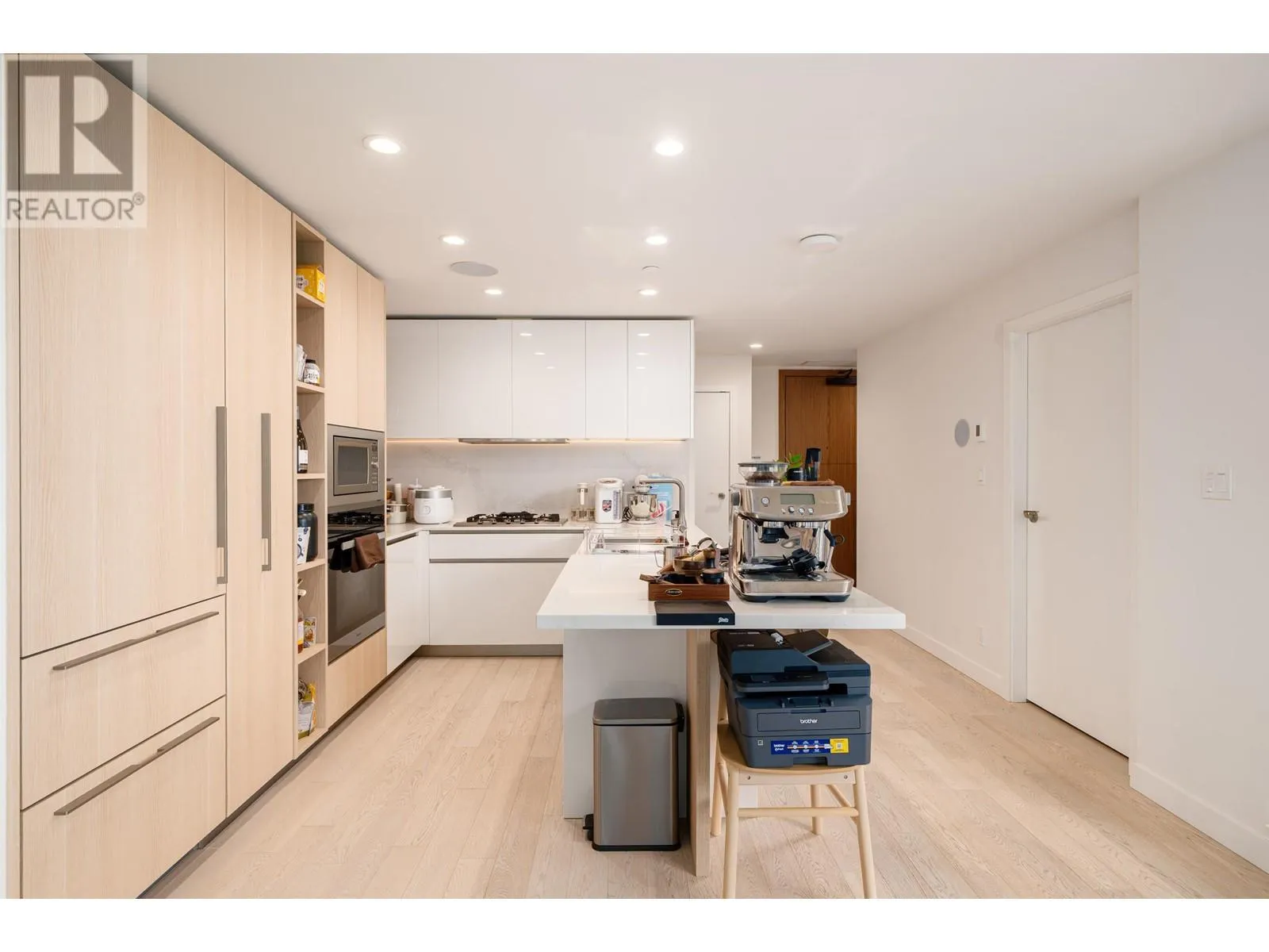207 6811 PEARSON WAY