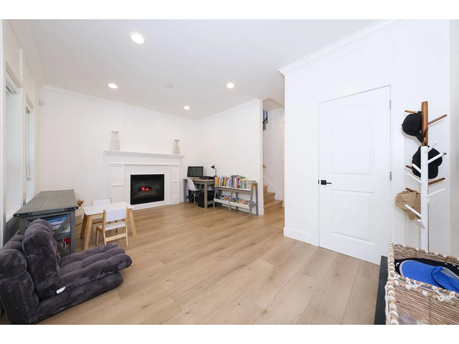 15022 60 AVENUE