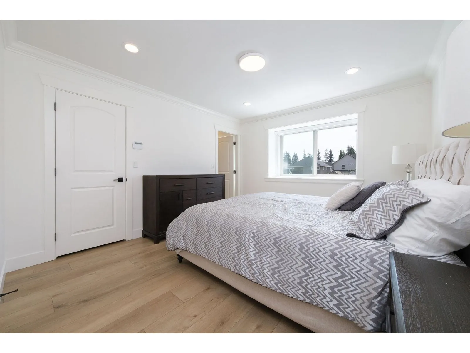 15022 60 AVENUE