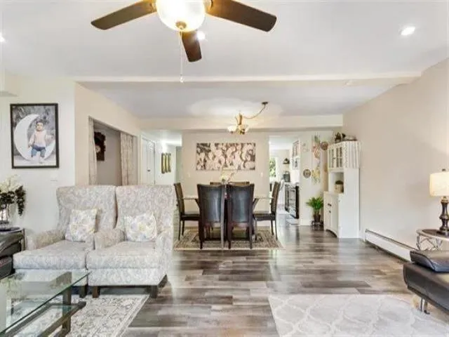 263 7493 140 STREET