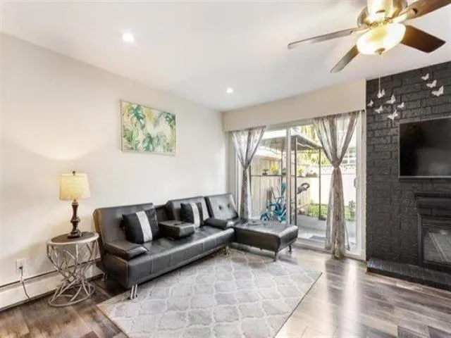 263 7493 140 STREET