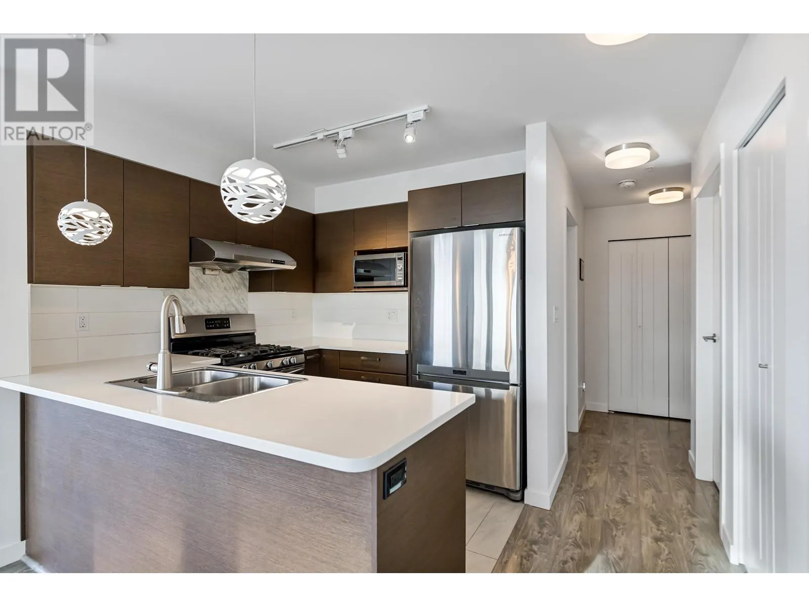 203 12339 STEVESTON HIGHWAY
