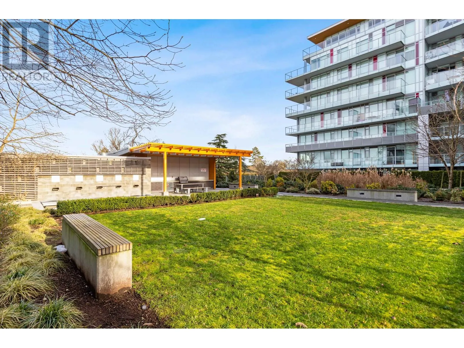 203 12339 STEVESTON HIGHWAY