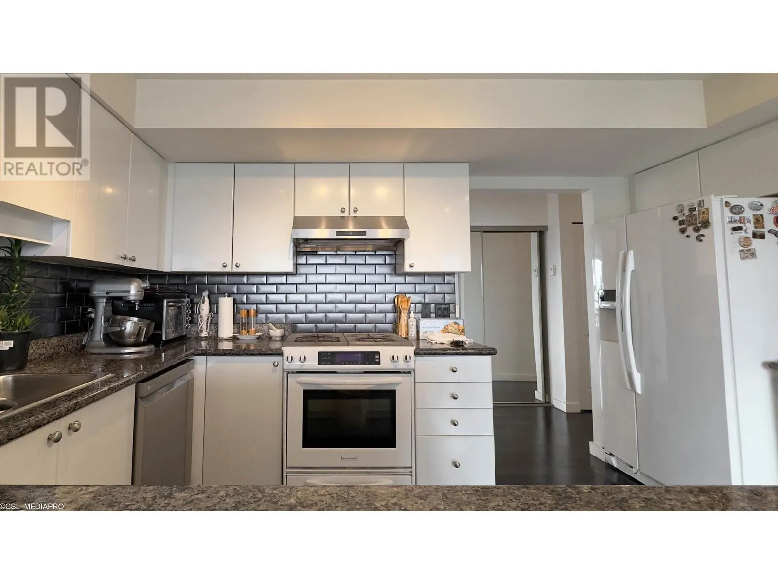 1701 8238 SABA ROAD