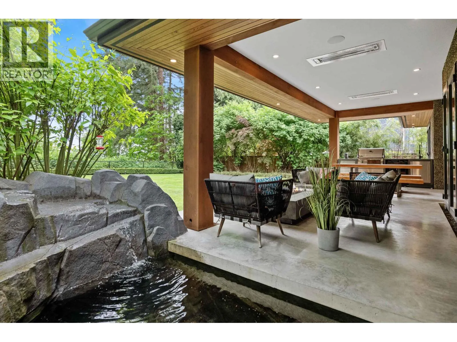 2381 WINDRIDGE DRIVE