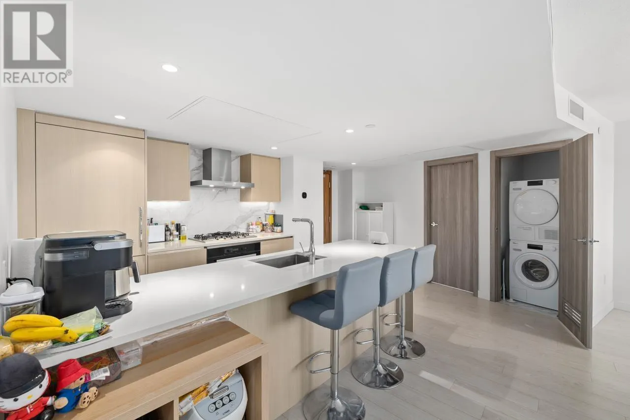 1281 8608 HAZELBRIDGE WAY