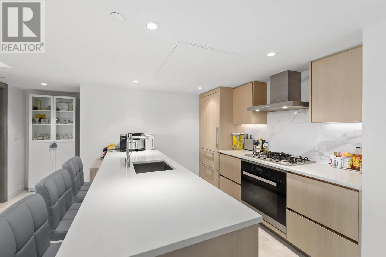1281 8608 HAZELBRIDGE WAY