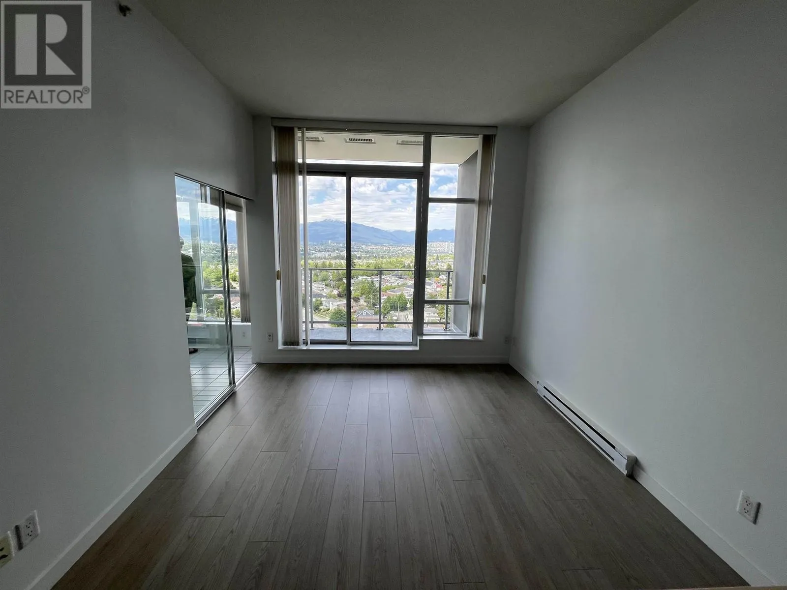2303 4815 ELDORADO MEWS
